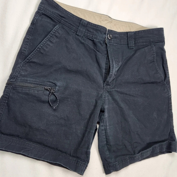 Columbia Black Button Up Shorts - Picture 2 of 5